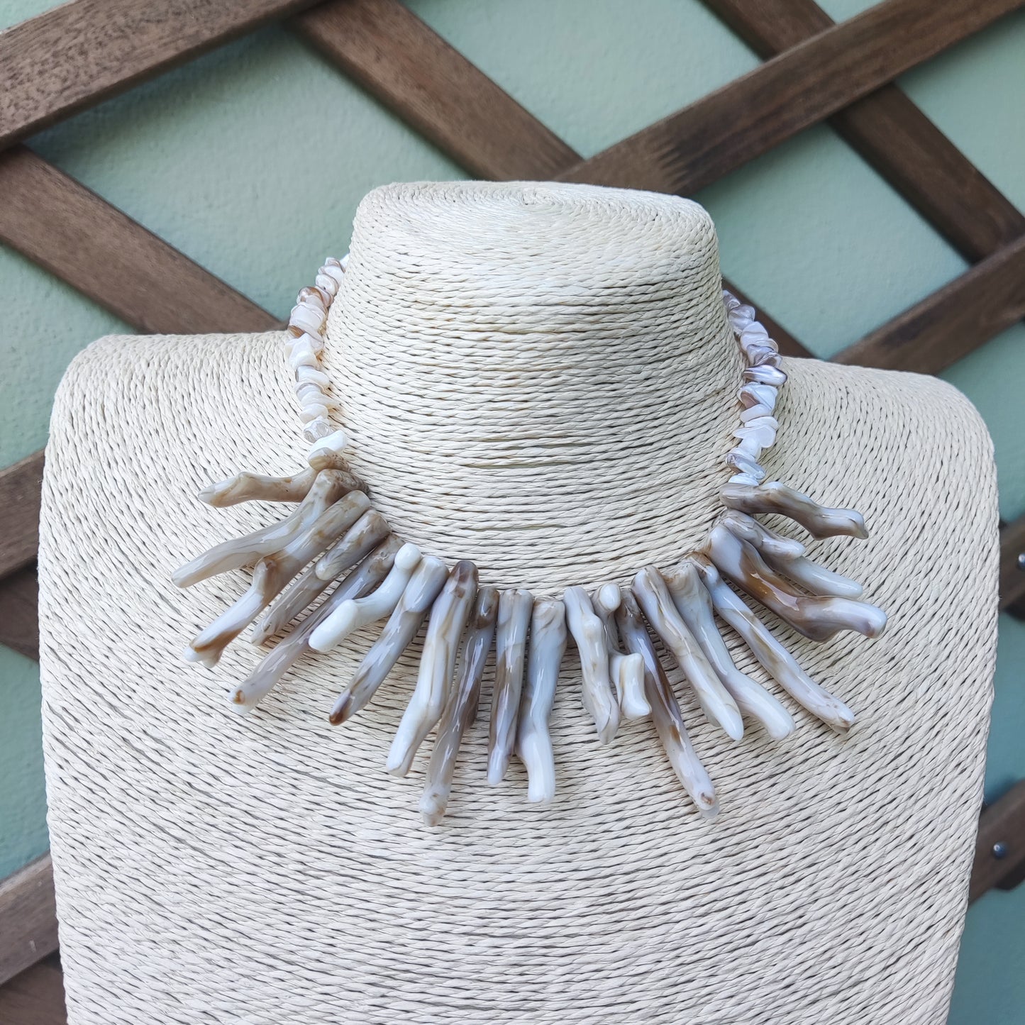 Collar coral y piedra (+colores)