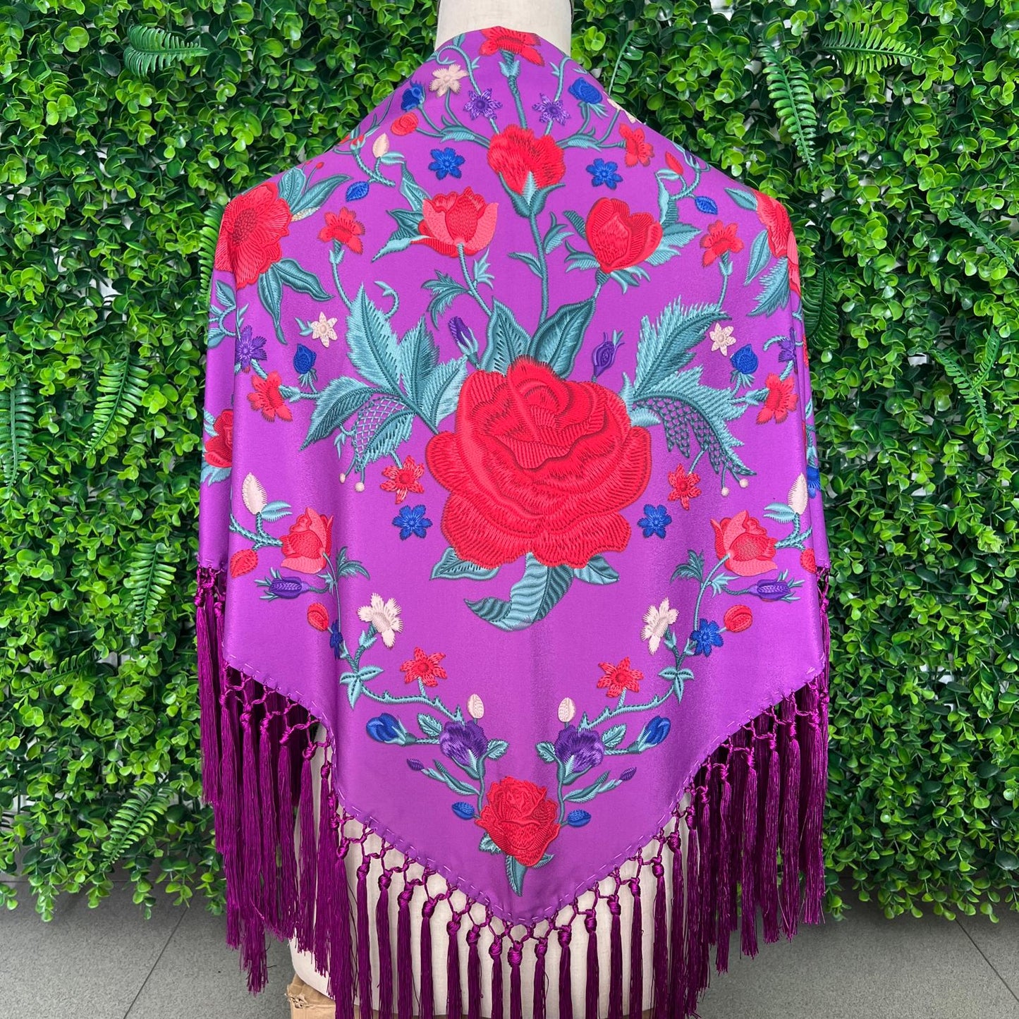 Mantón Crepe morado