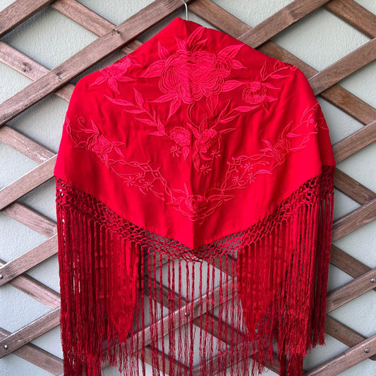 Mantón Milonga rojo al tono